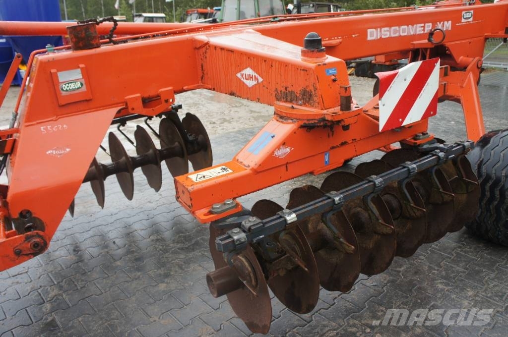 Used Kuhn Discover XM disc harrows Year 2001 Price US 4,699 for sale