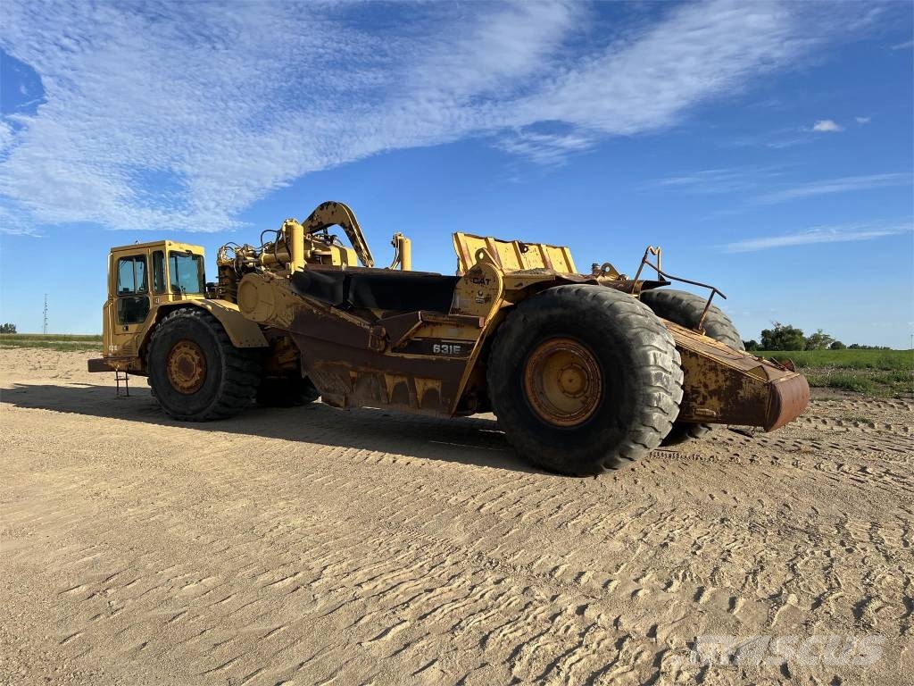 Scraper caterpillar 631E - Grenier d'enfance