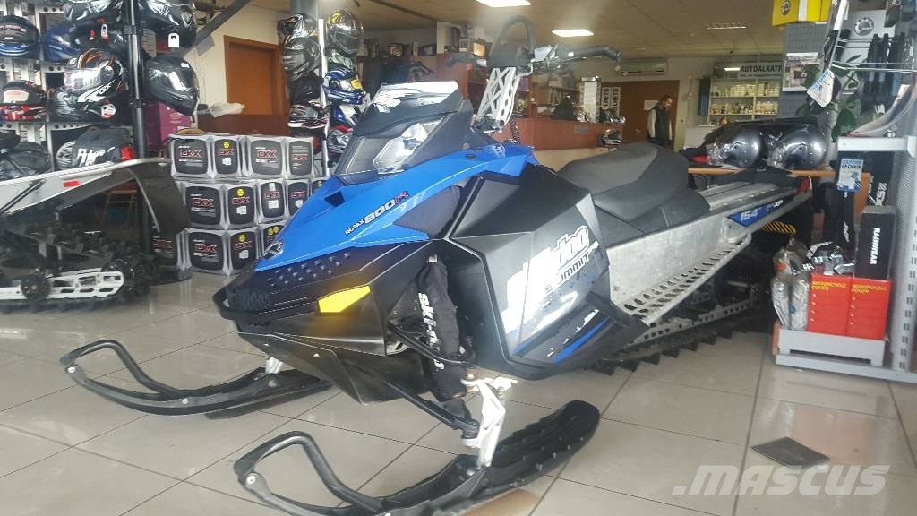 Used Skidoo Summit XP 800R 154" 2010 1000km!!! snowmobiles Year 2010