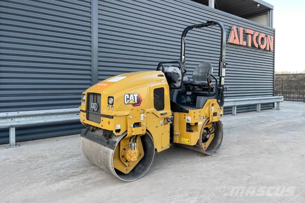 Двухвальцовый каток CAT CB2.5 GC, год 2023 - EAB9B7D3 в Беларуси в продаже  на Mascus