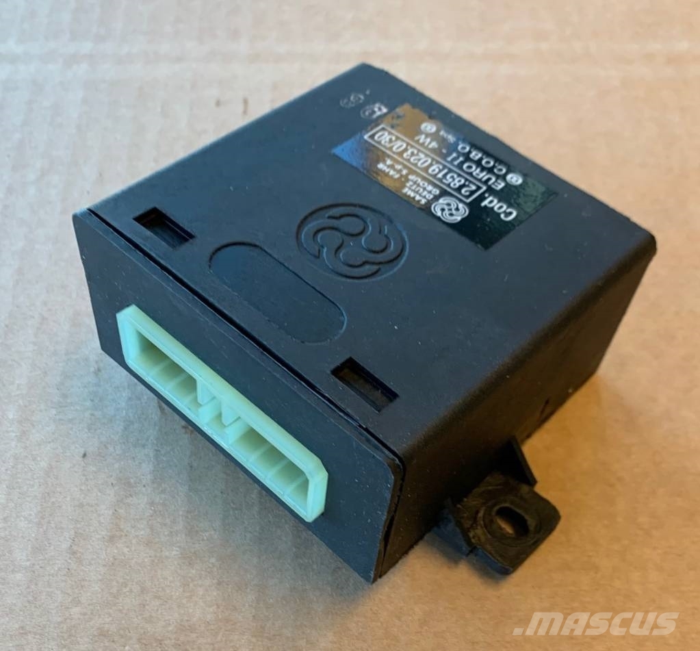 Lamborghini R4 Control unit 2.8519.023.0/30 used, Jönköping, Jönköpings ...