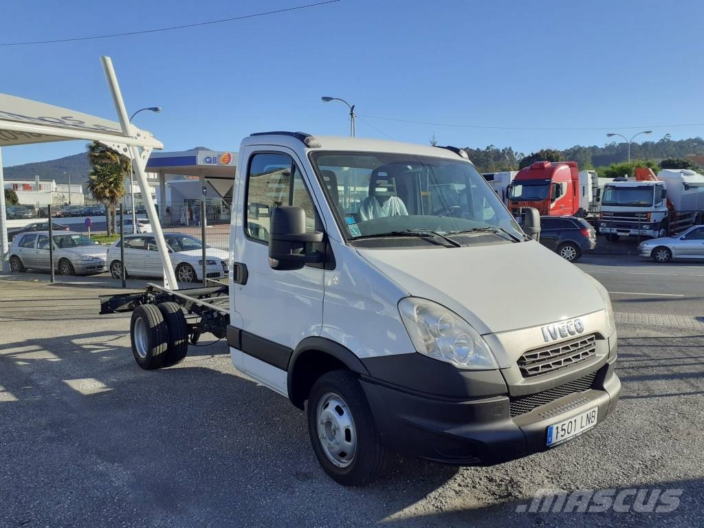 Iveco Daily 35 C 13 12 Vilagarcia De Arousa Spanien Gebrauchte Pickup Pritschenwagen Mascus Luxembourg
