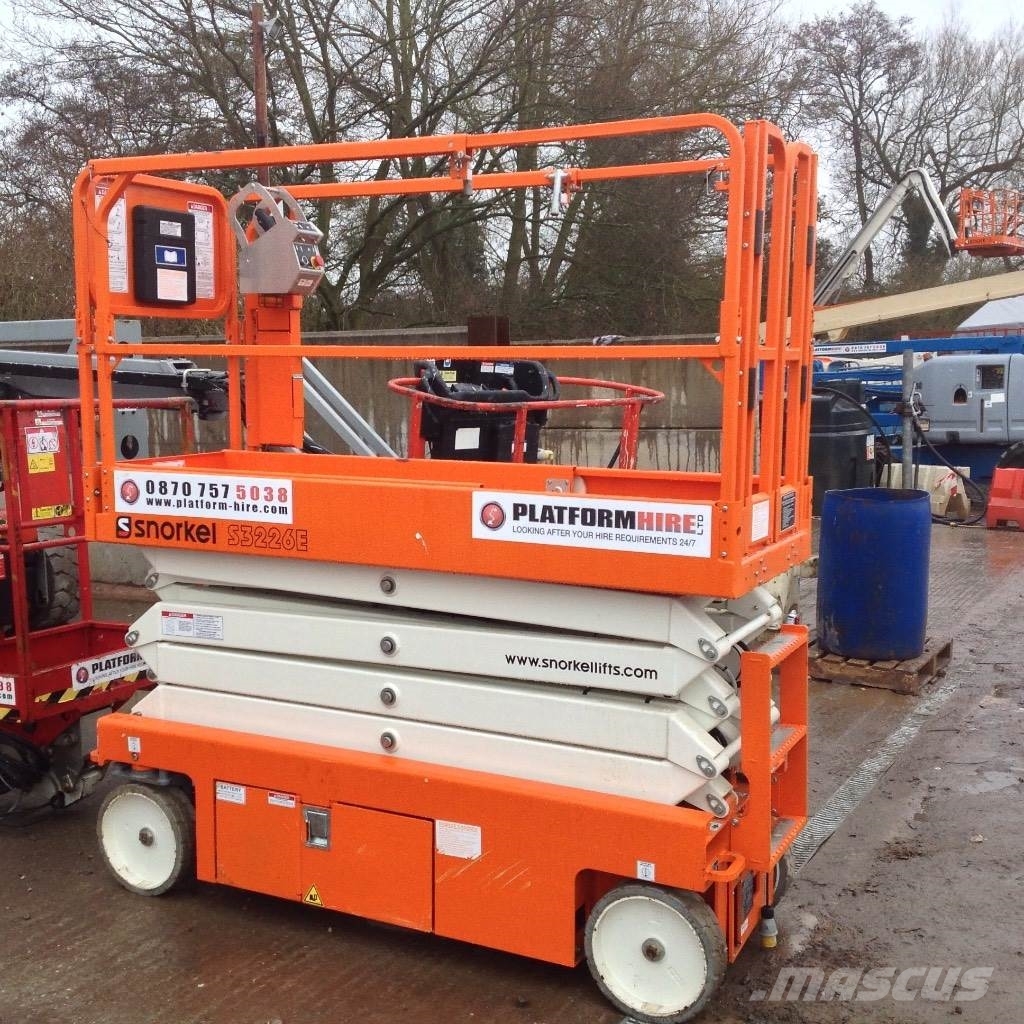 Used Snorkel S1930E scissor lifts Year 2011 Price 5,231 for sale