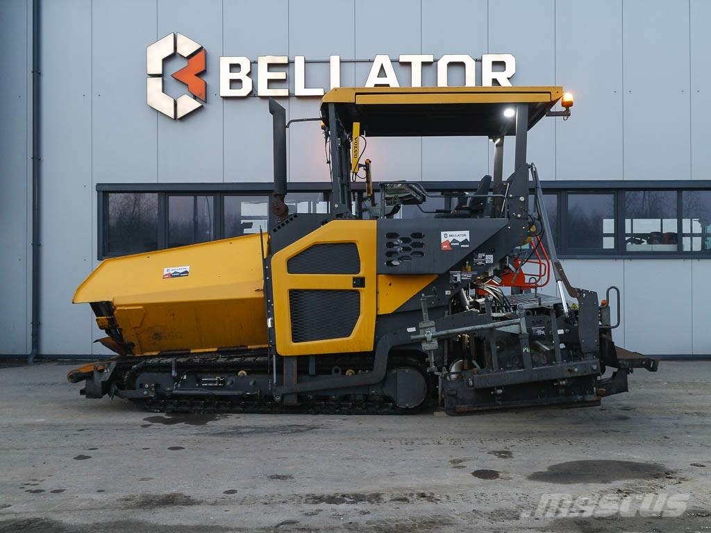 Асфальтоукладчик вольво p7820c