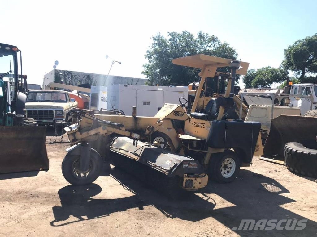 TERRAMITE TSS38, 2011, United States - Used sweepers - Mascus USA