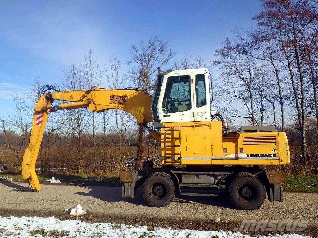 Liebherr A 924 Litronic Umschlagbagger 00 Salsach 28 84 Deutsch Goritz Austria Used Waste Industry Handlers Mascus Uk