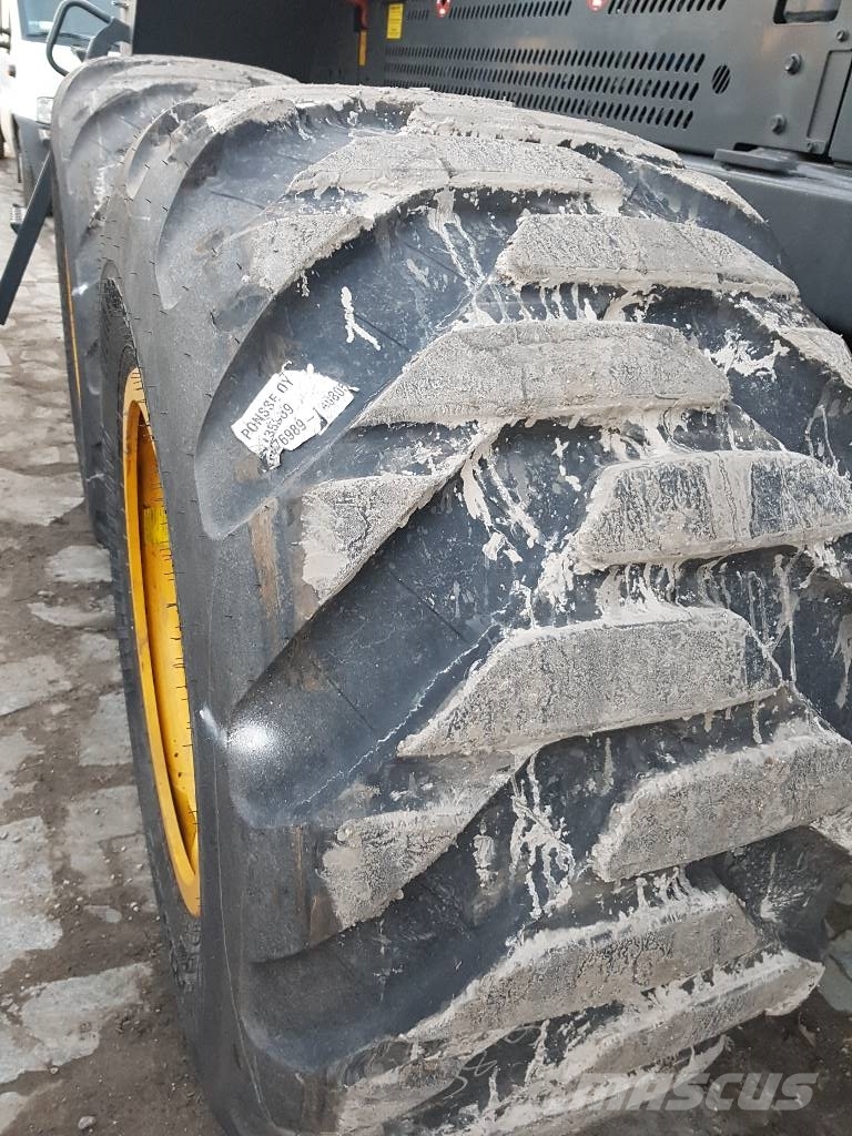 Уплотнитель самоклеящийся trelleborg