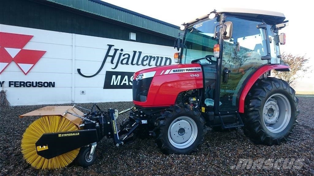 Massey Ferguson, Manufacture date (yr) 2016 Price 75,151 compact