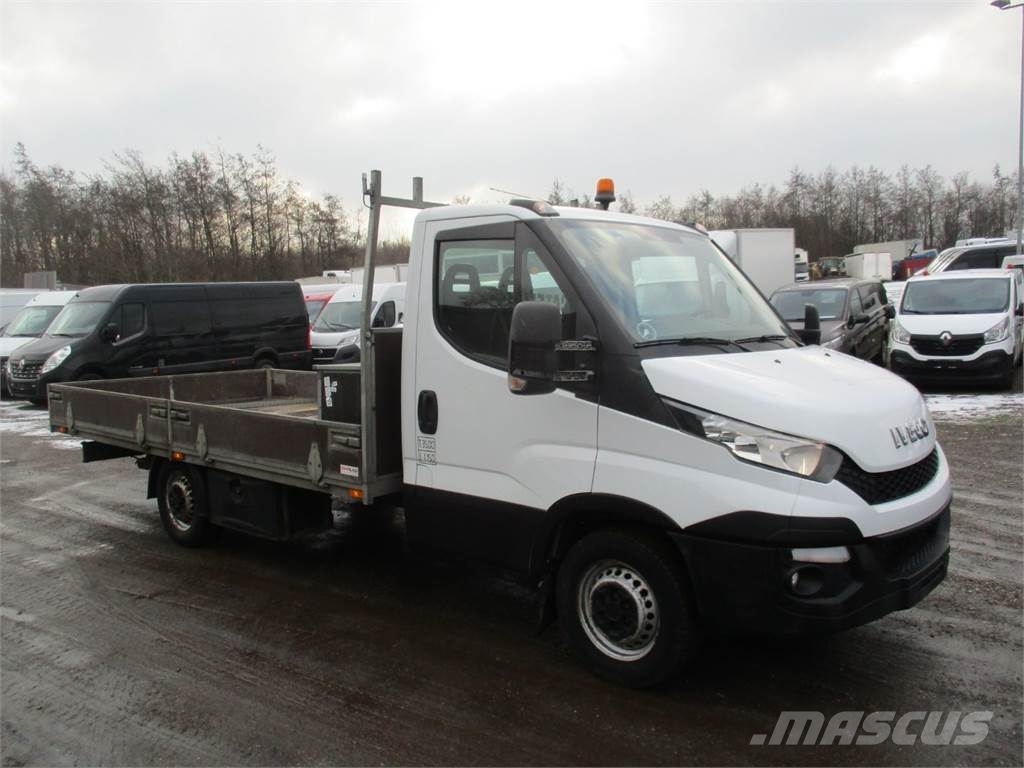 Машина iveco daily