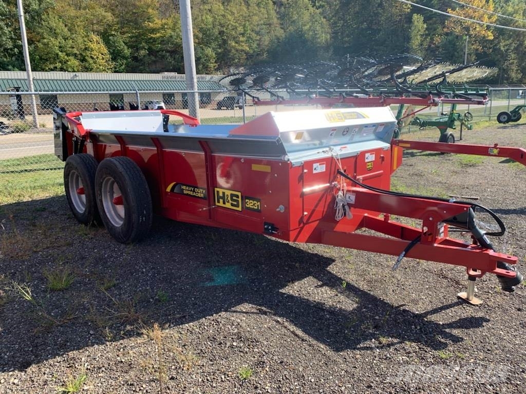 H&S S3231, 2023, Millersburg, OH, United States Used manure spreaders