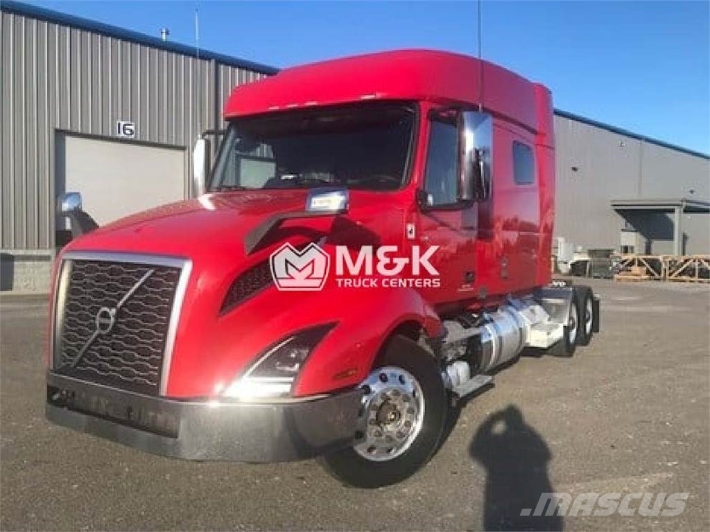 Volvo VNL64T740, 2021, Romulus, Michigan, Estados Unidos cabezas