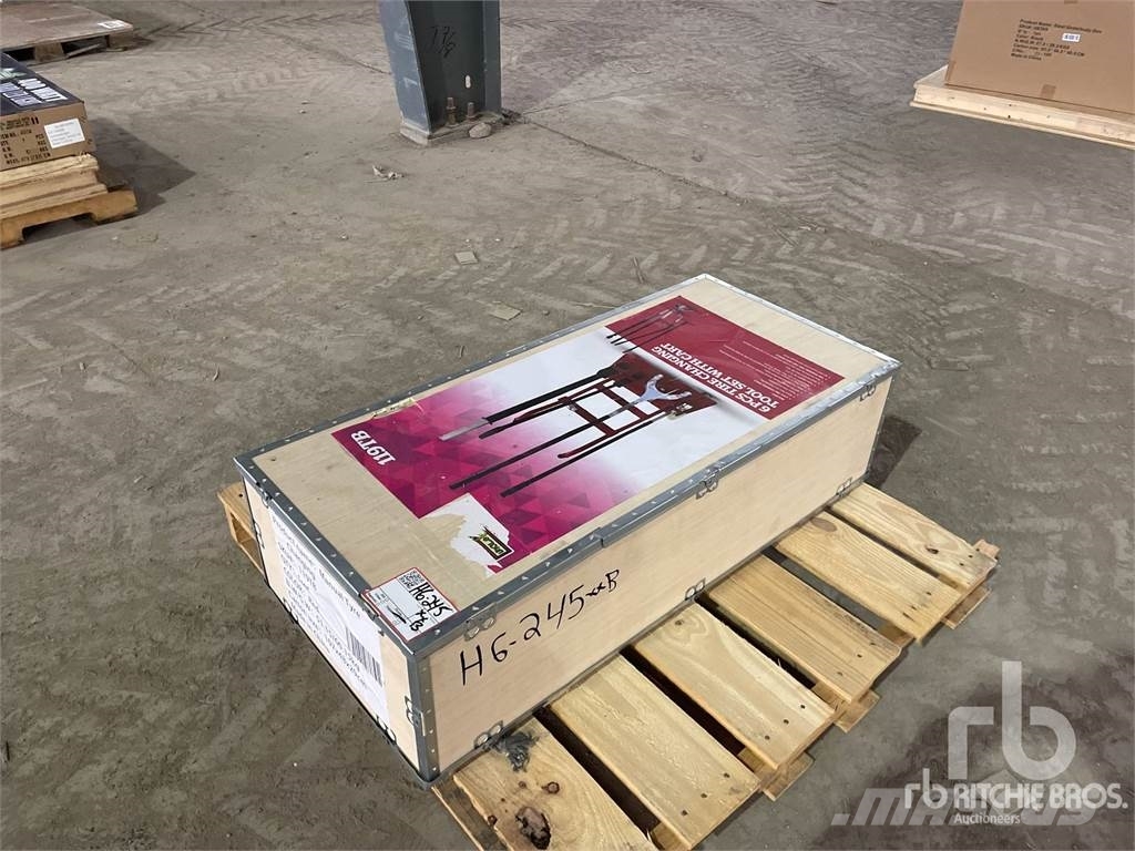 Auksjoner på brukte 6 Pcs Tire Changer Kit (Unused) fra i