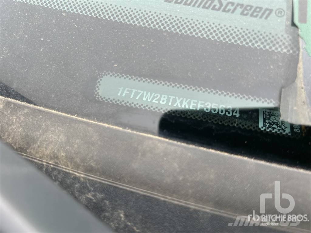 Ford F250, 2019, Nisku, AB, Alberta, Canada Folosit pick up/Prelata