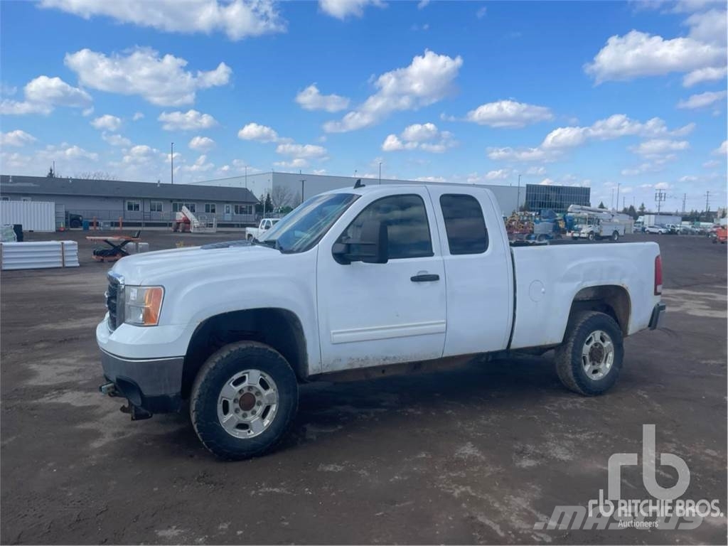 Auksjoner på brukte pickup/planbiler Gmc SIERRA 2500 fra 2011 i