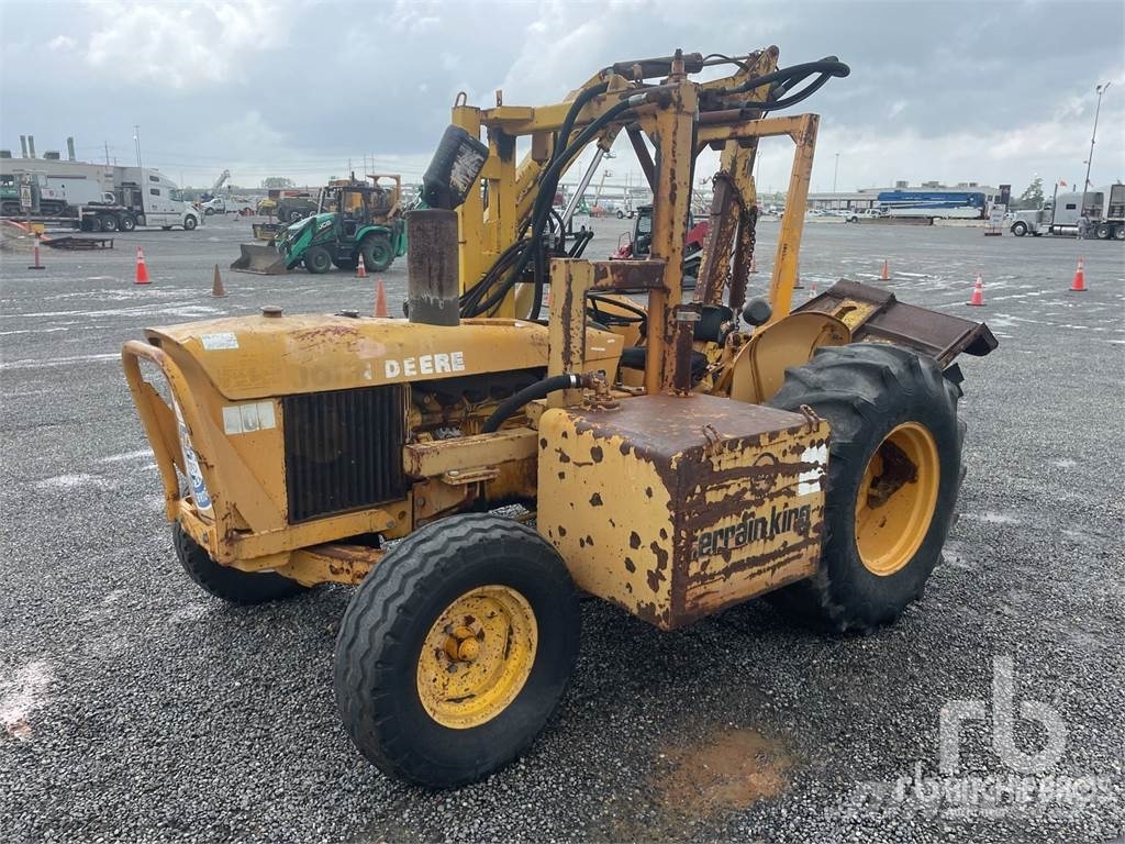 Käytettyjen John Deere Conestoga 53ft traktorit kohteiden huutokaupat