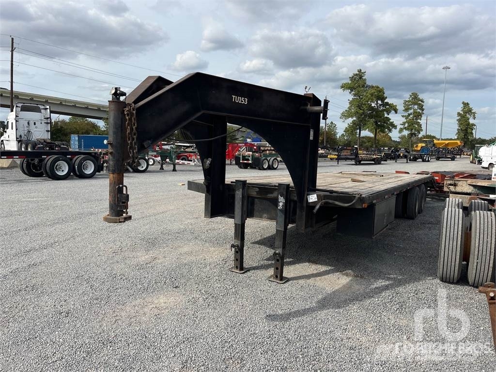 Auksjoner på brukte maskinhenger Odom 40 ft T/A Gooseneck fra 2005 i