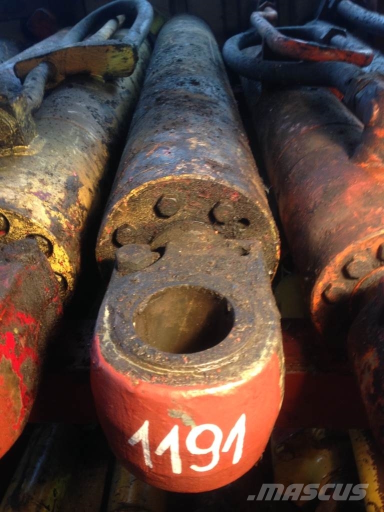 Silownik O K L 1560 C 190 T 90 S 75 70 U 110 110 T Polen Begagnade Hydraulik Mascus Sverige