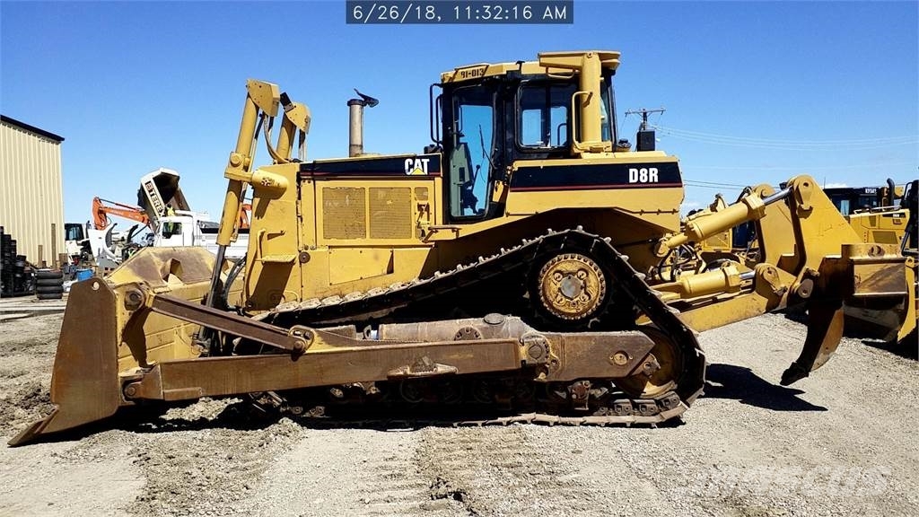 Used Caterpillar D8R dozers Year 1999 Price US 133,590 for sale