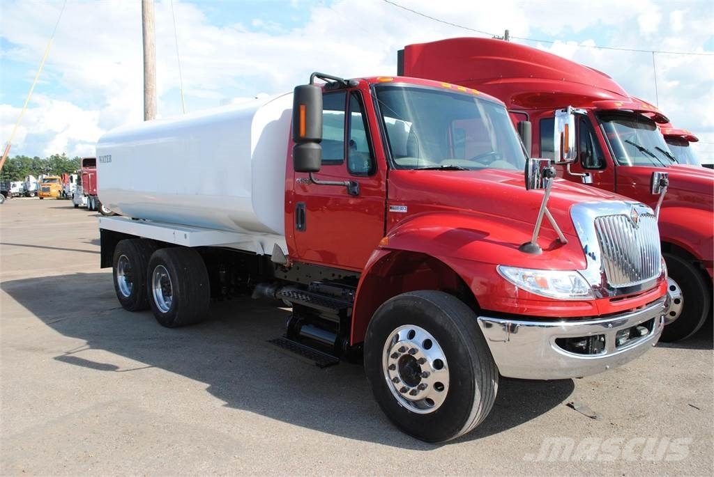 International 4400 for sale Covington, Tennessee Price 24,000, Year