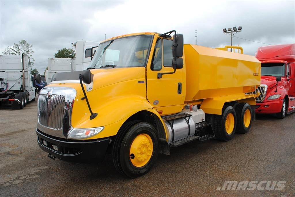 International 8600 for sale Covington, Tennessee Price 16,000, Year