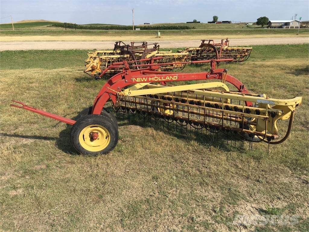 New Holland 258, Philip, South Dakota, United States Used rakes and