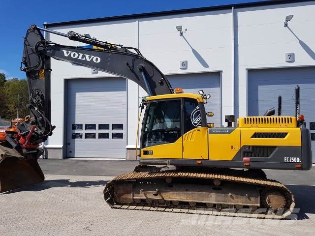 Volvo ec250dl фото