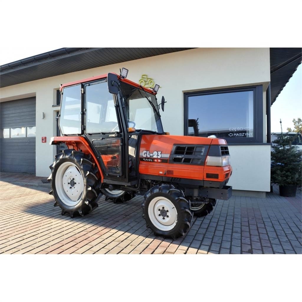 クボタ Gl23 4x4 23 Hp 1992 ポーランド 中古 トラクター マスカス ジャパン