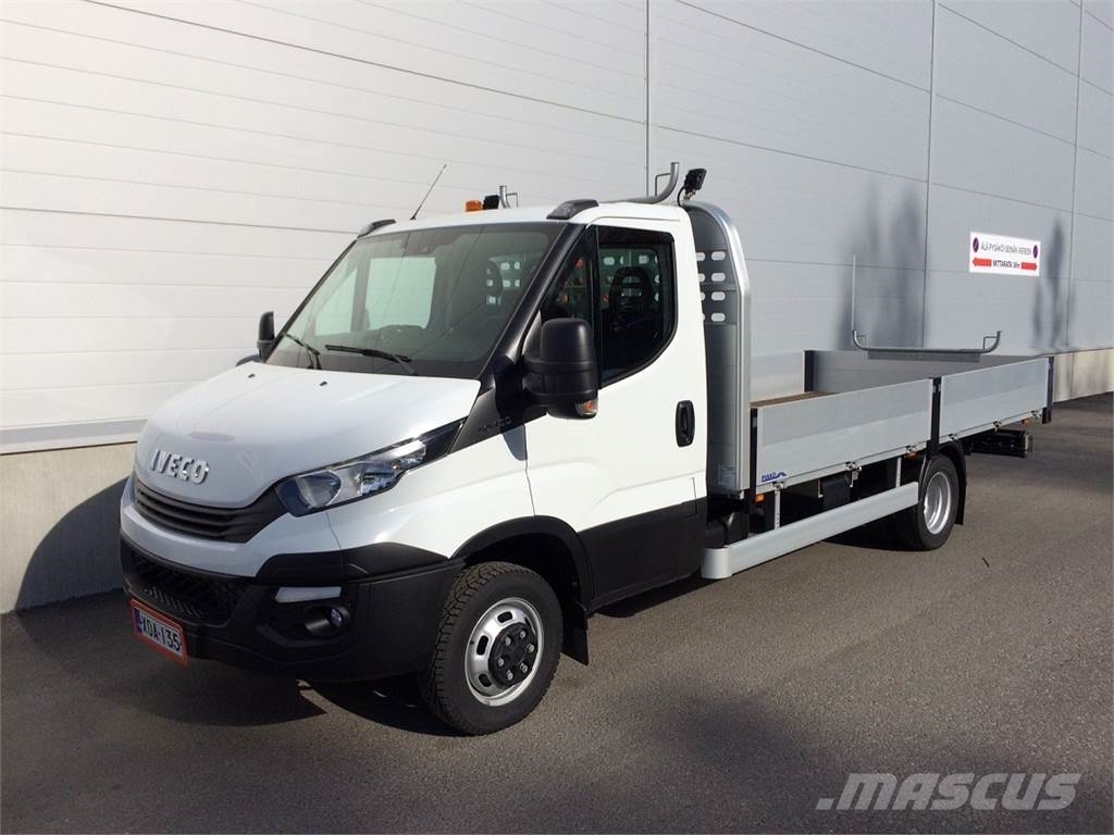 Машина iveco daily