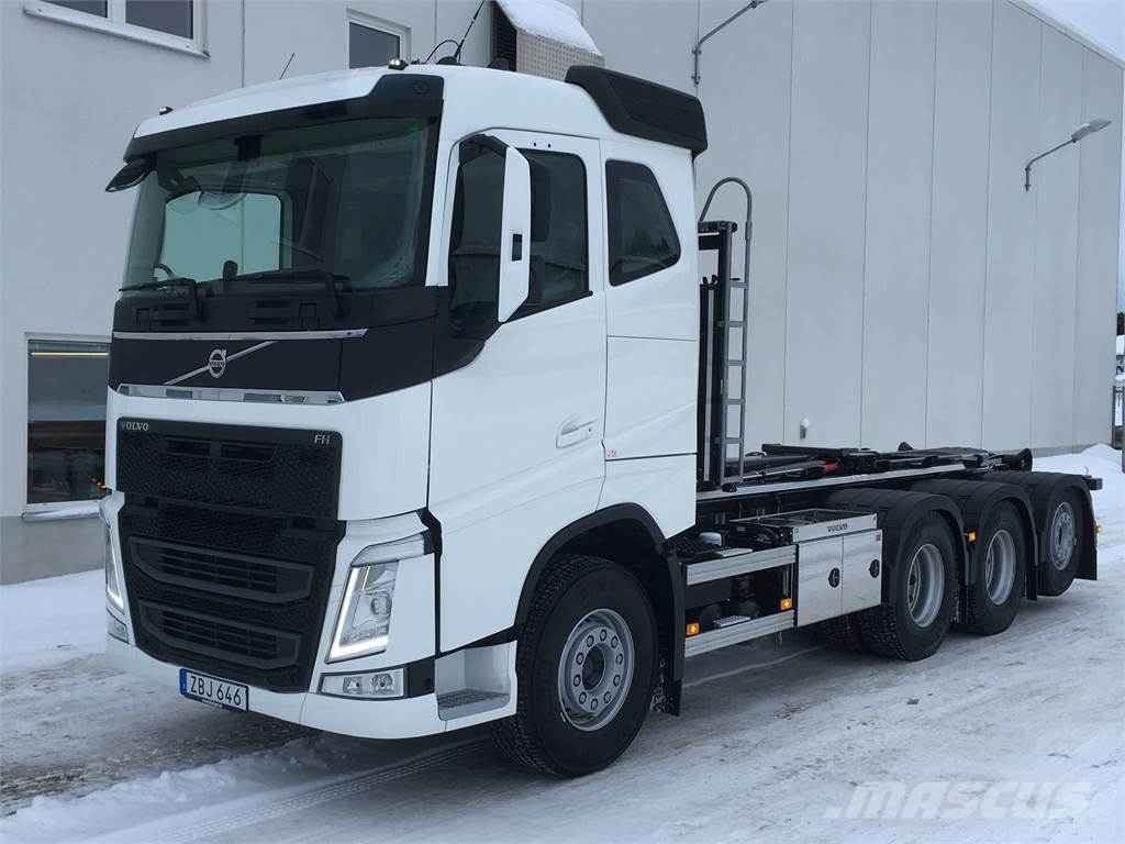 Капот volvo fh13