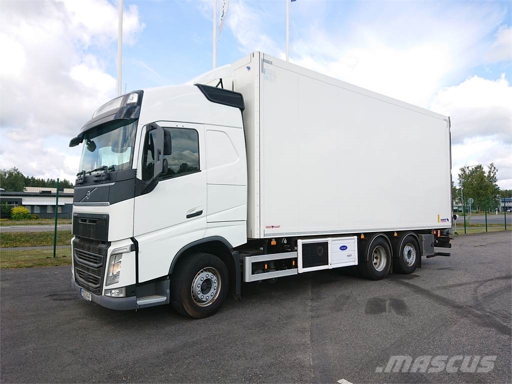 Капот volvo fh13