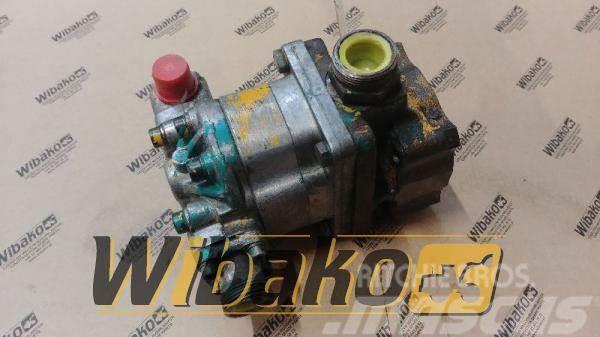 Vickers Gear pump Vickers G5-20-H16F-23L 0438178