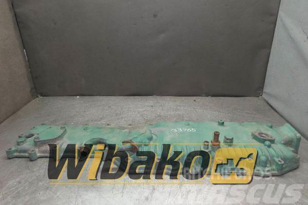 Volvo Oil cooler housing Volvo D13A440 20952964