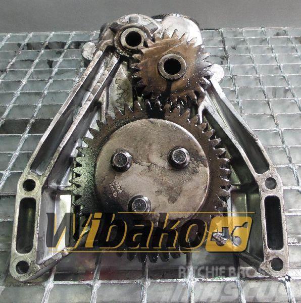 Volvo Oil pump Engine / Motor Volvo D12D 6101726